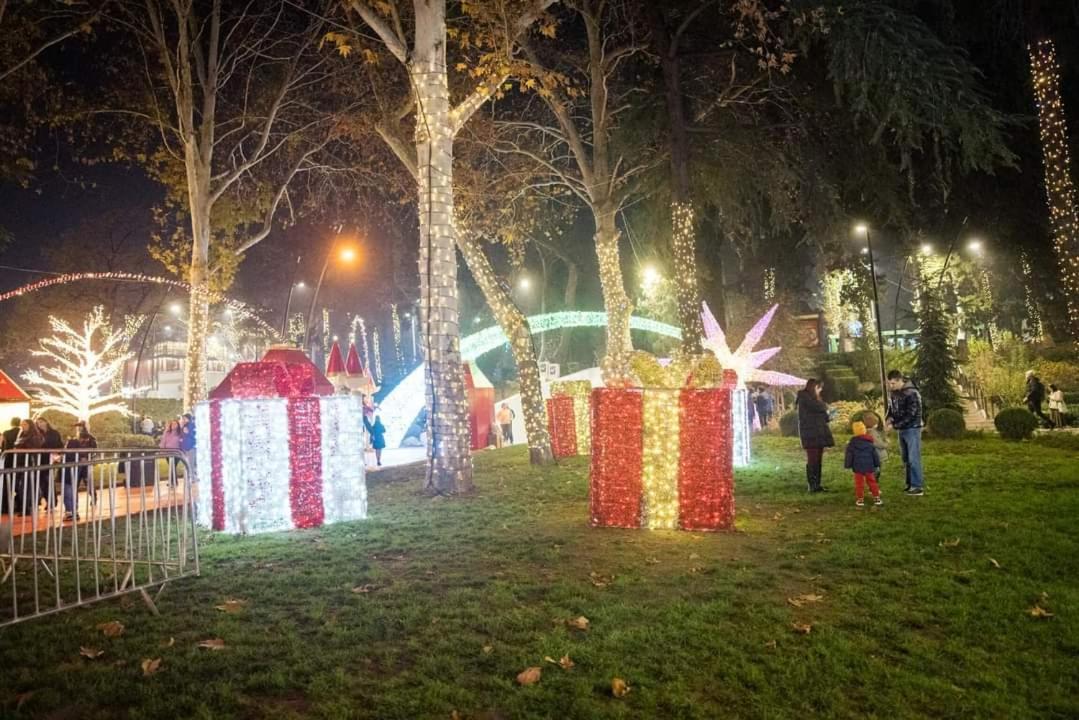 RomanticaTbiliszi Kültér fotó